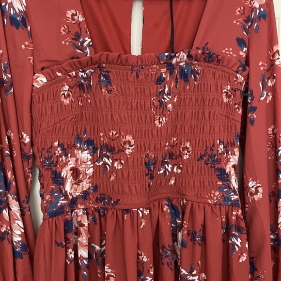 BNWT Q&A Gathered bodice Floral Long Sleeve Mini Dress - Picture 5 of 15